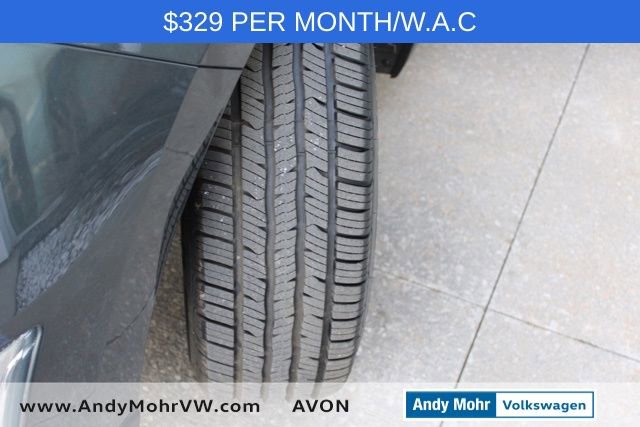 Used 2019 Chevrolet Equinox LT FWD image 12