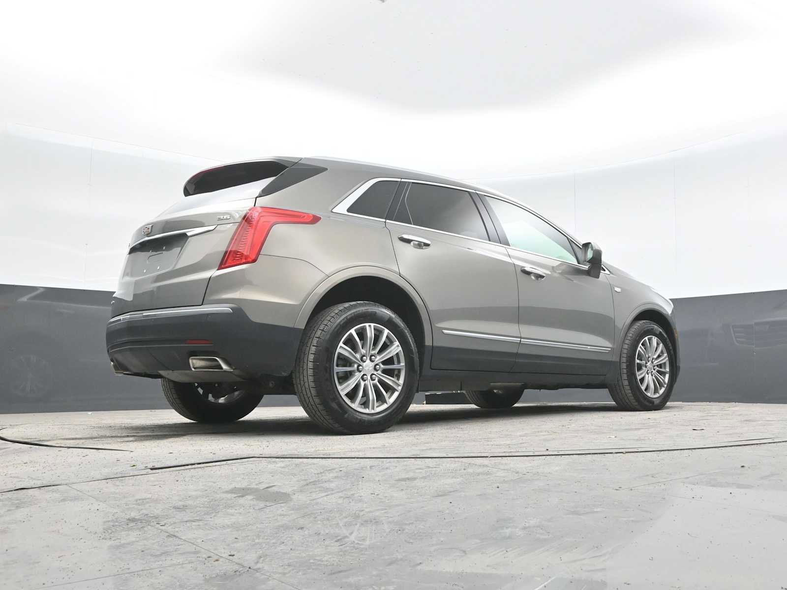 Used 2019 Cadillac XT5 Luxury AWD/4WD image 48