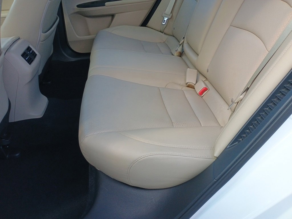 Used 2015 Honda Accord EX-L image 16