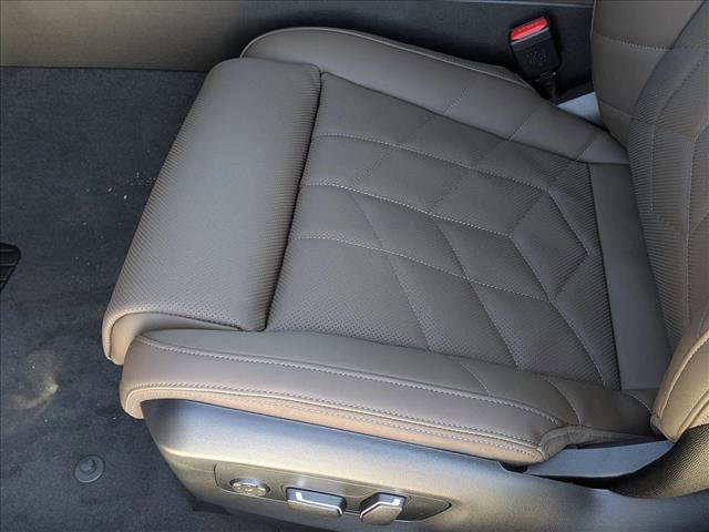 New 2026 BMW 530i xDrive w/ Premium Package image 4