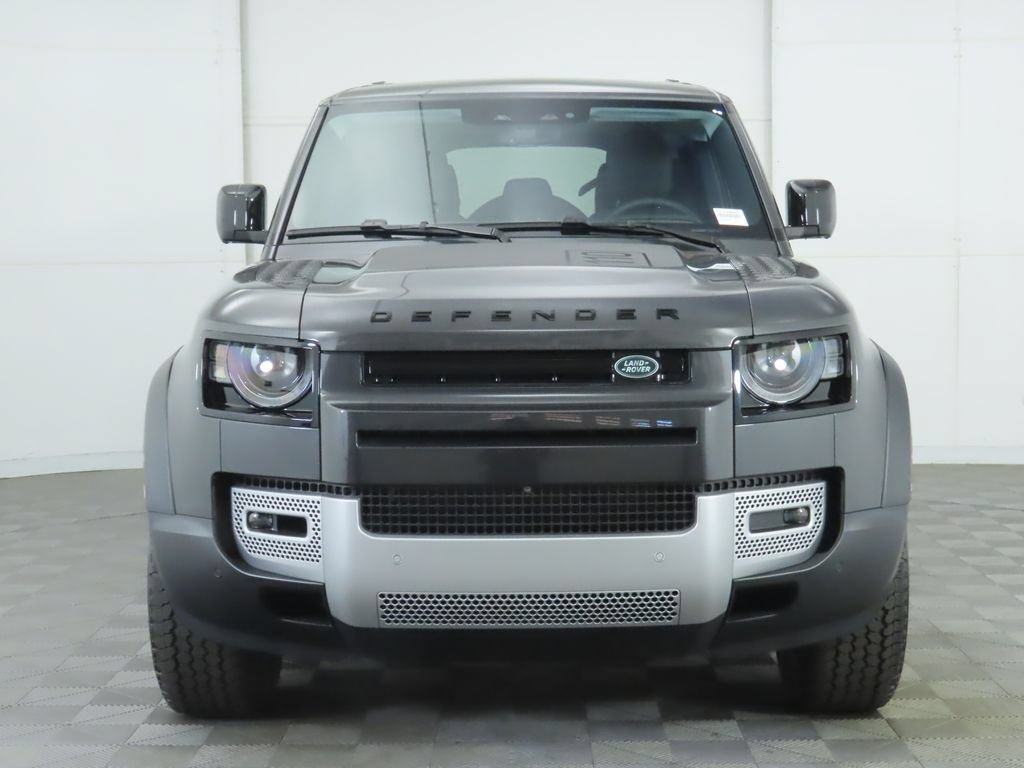 Used 2025 Land Rover Defender 110 S AWD/4WD image 2