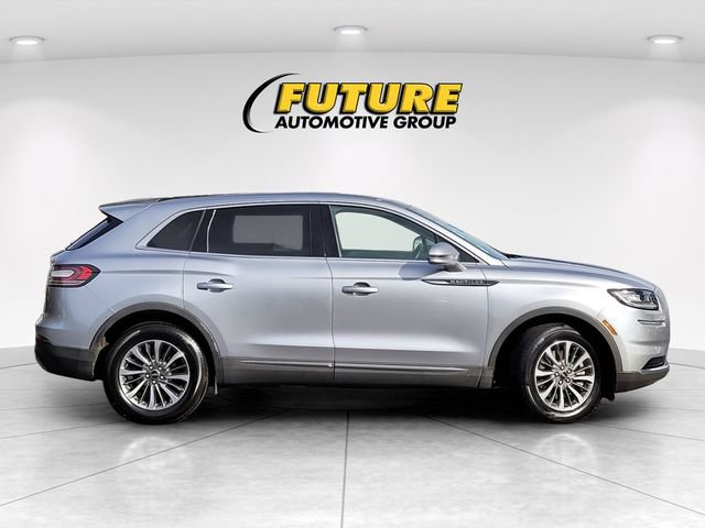 Certified 2021 Lincoln Nautilus Reserve image 9