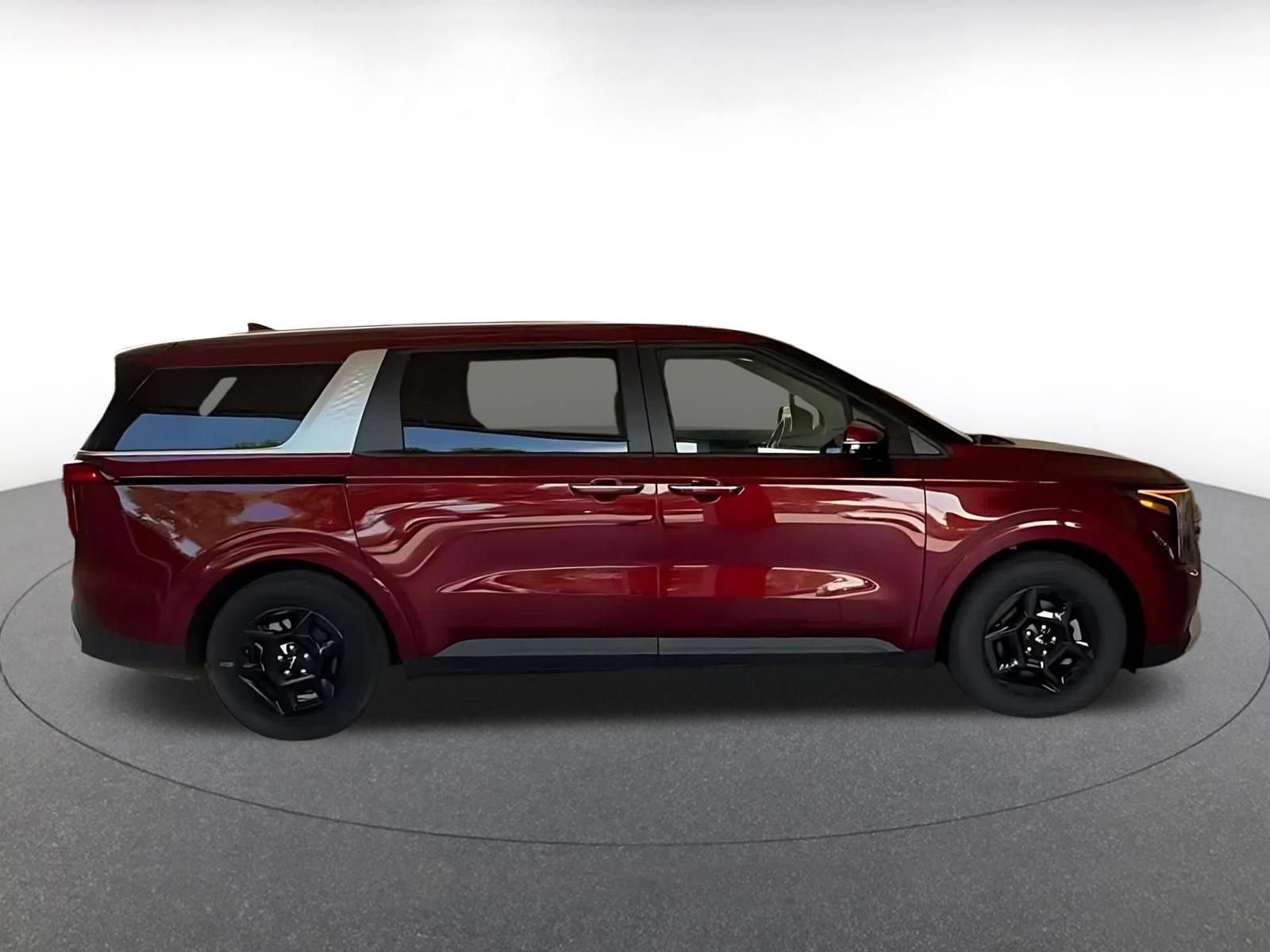Used 2026 Kia Carnival FWD image 16