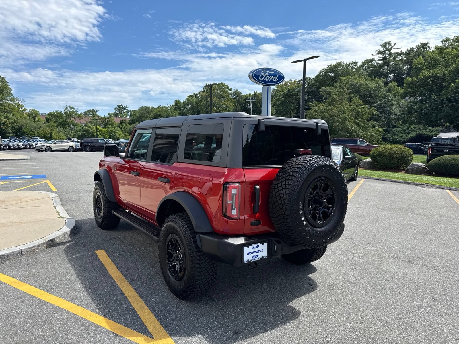Certified 2023 Ford Bronco Wildtrak AWD/4WD image 3
