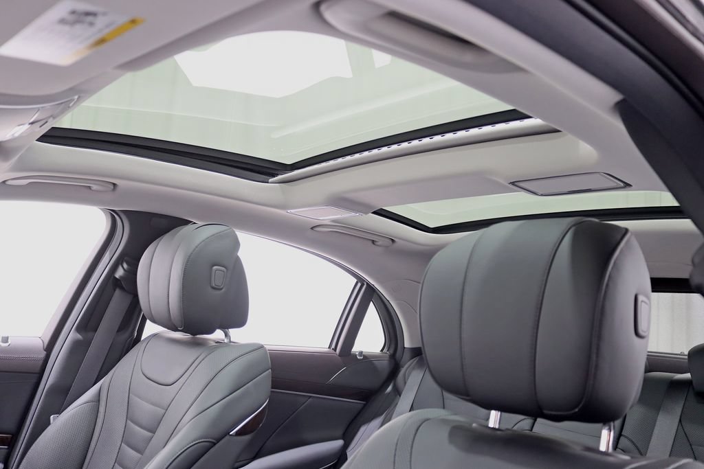 Used 2019 Mercedes-Benz S 560 4MATIC Sedan image 35