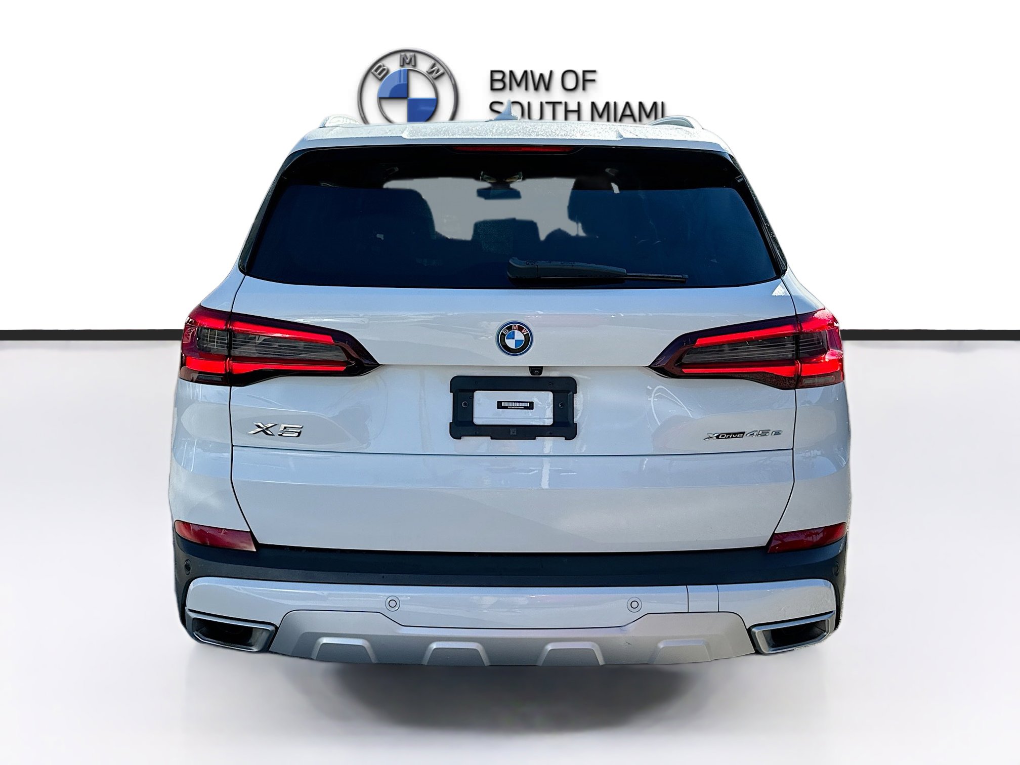 Certified 2023 BMW X5 xDrive45e w/ Parking Assistance Package image 6