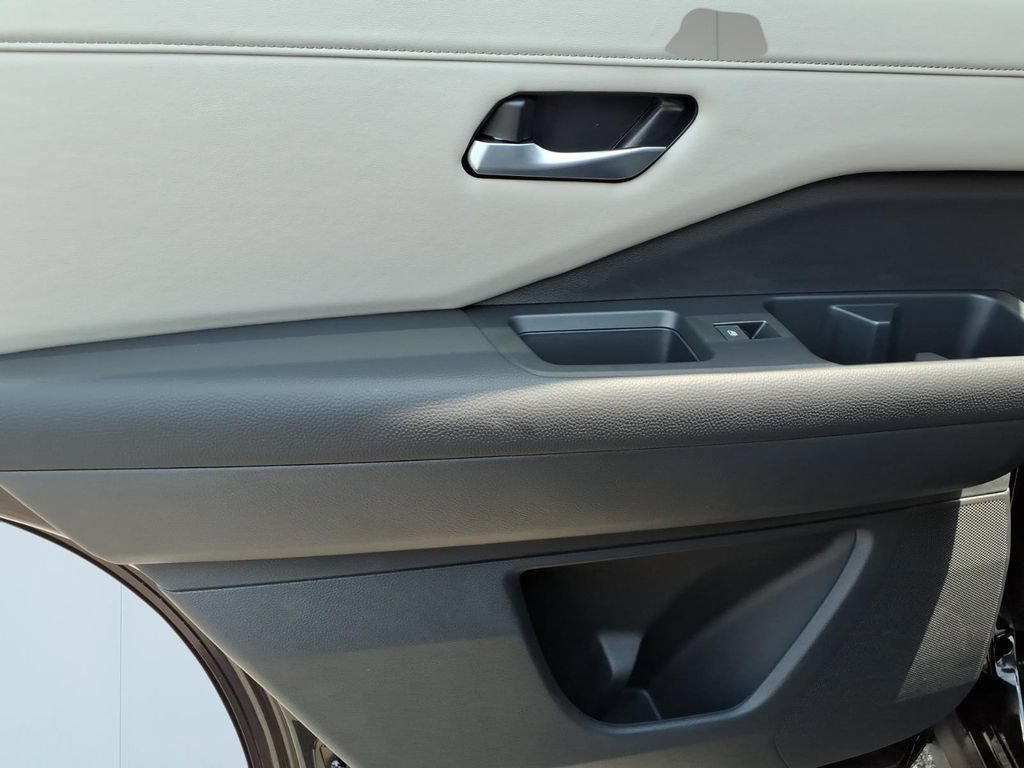 New 2026 Nissan Pathfinder SL w/ SL Premium Package FWD image 10
