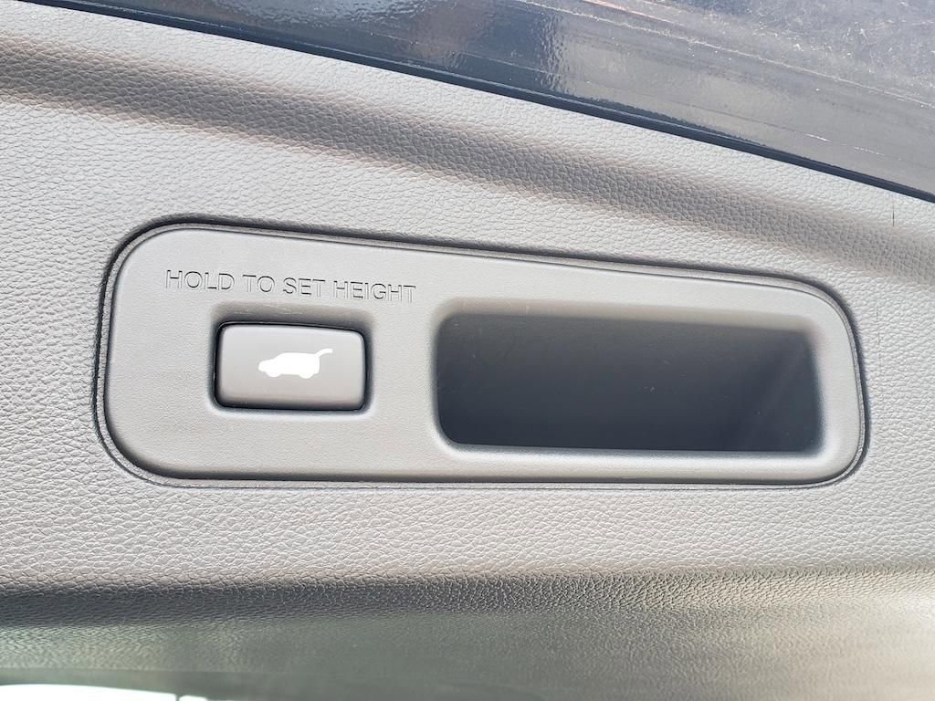 Certified 2023 Acura MDX SH-AWD w/ Advance Package image 9