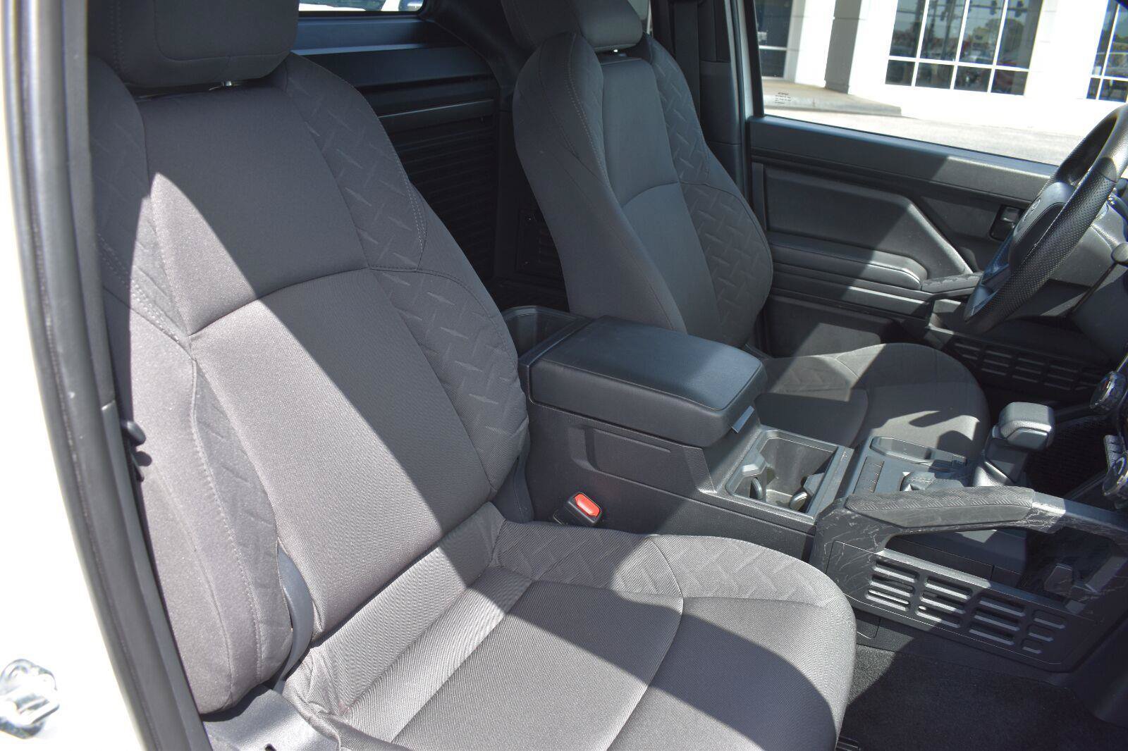 Used 2025 Toyota Tacoma SR RWD image 10