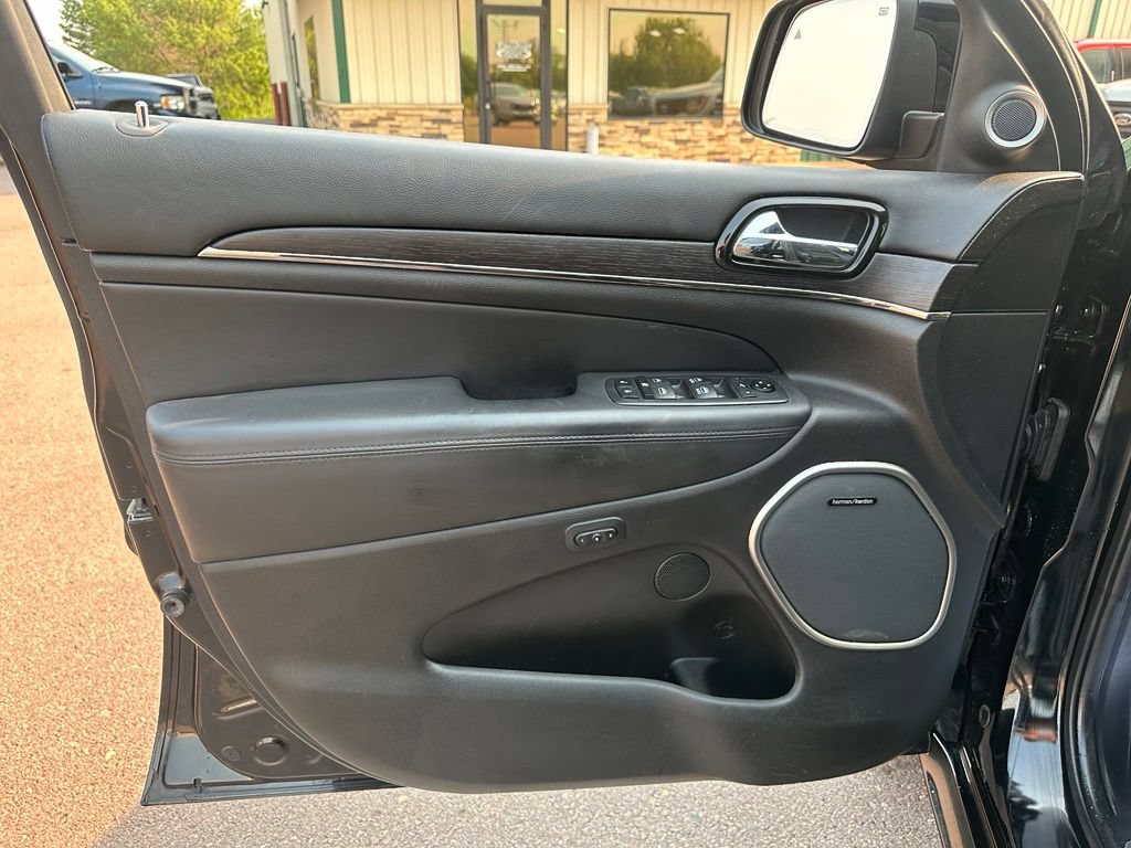 Used 2020 Jeep Grand Cherokee High Altitude AWD/4WD image 11