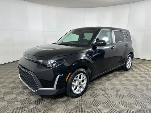 Used 2023 Kia Soul LX w/ Option Group 015 image 7