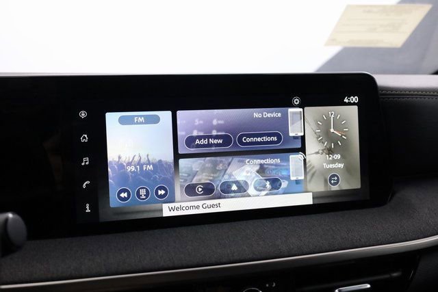 Certified 2025 Nissan Kicks SV image 17