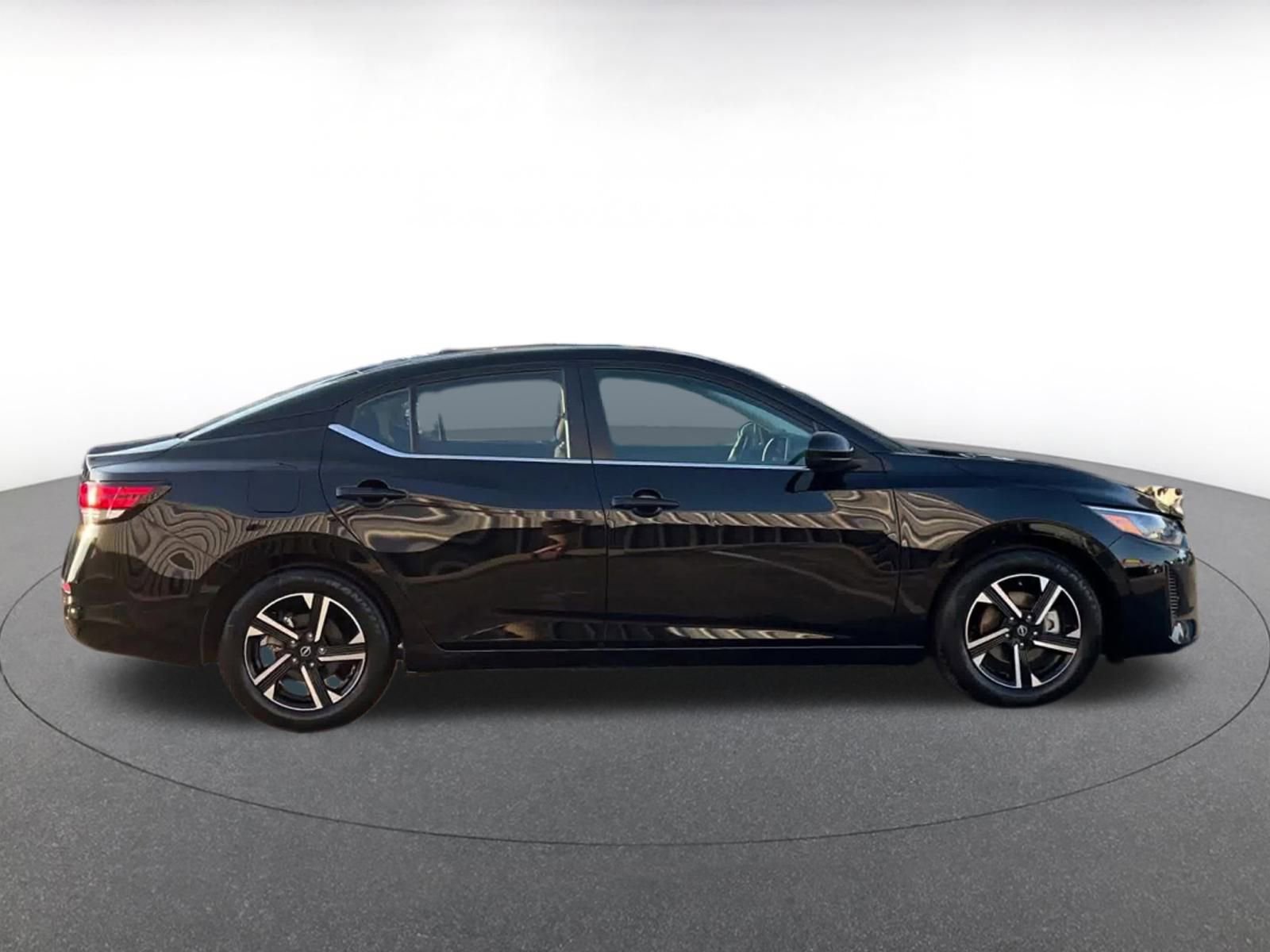 Used 2024 Nissan Sentra SV image 15