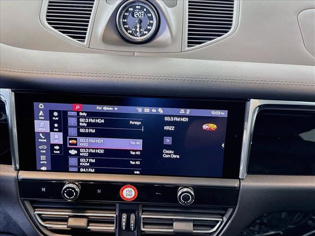 Certified 2026 Porsche Macan AWD/4WD image 16