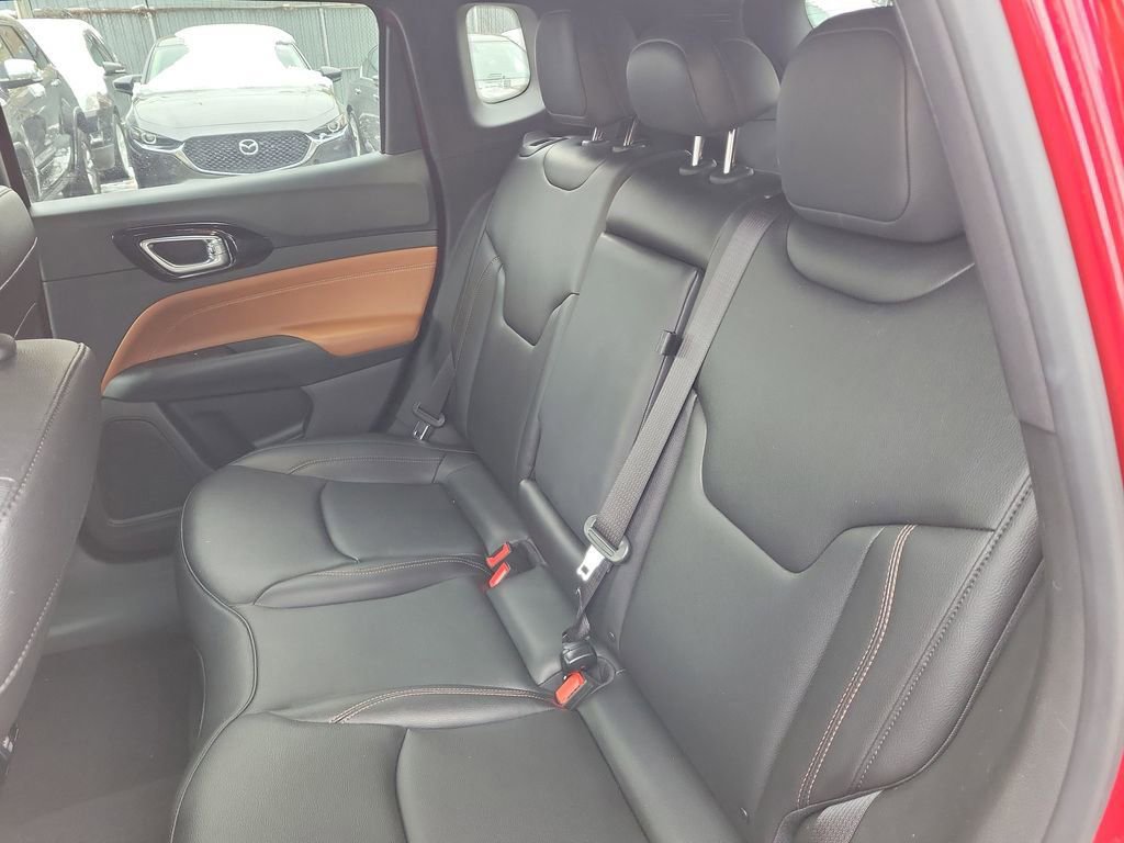 Used 2024 Jeep Compass Limited AWD/4WD image 11