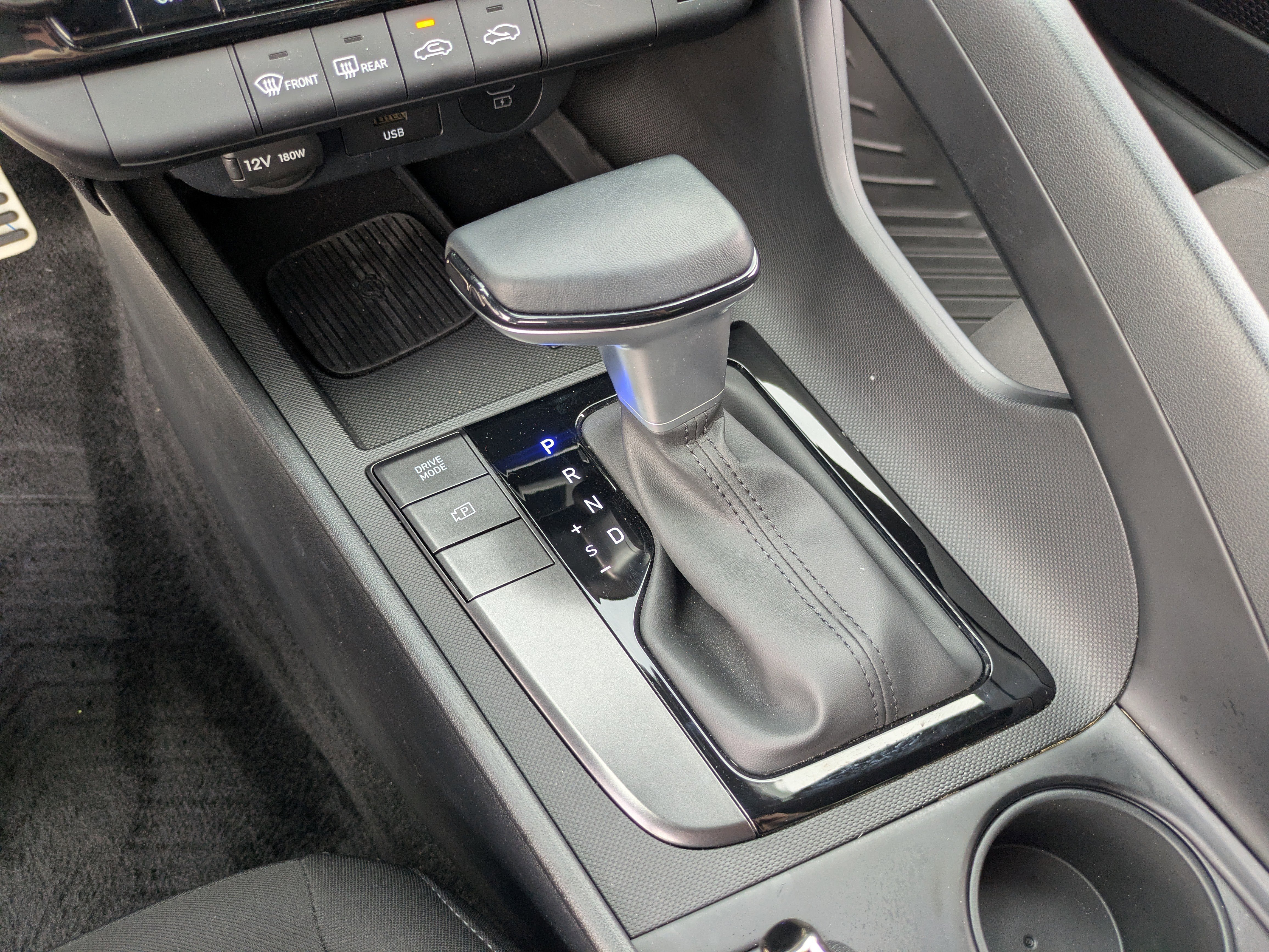 Certified 2025 Hyundai Elantra Sport image 24