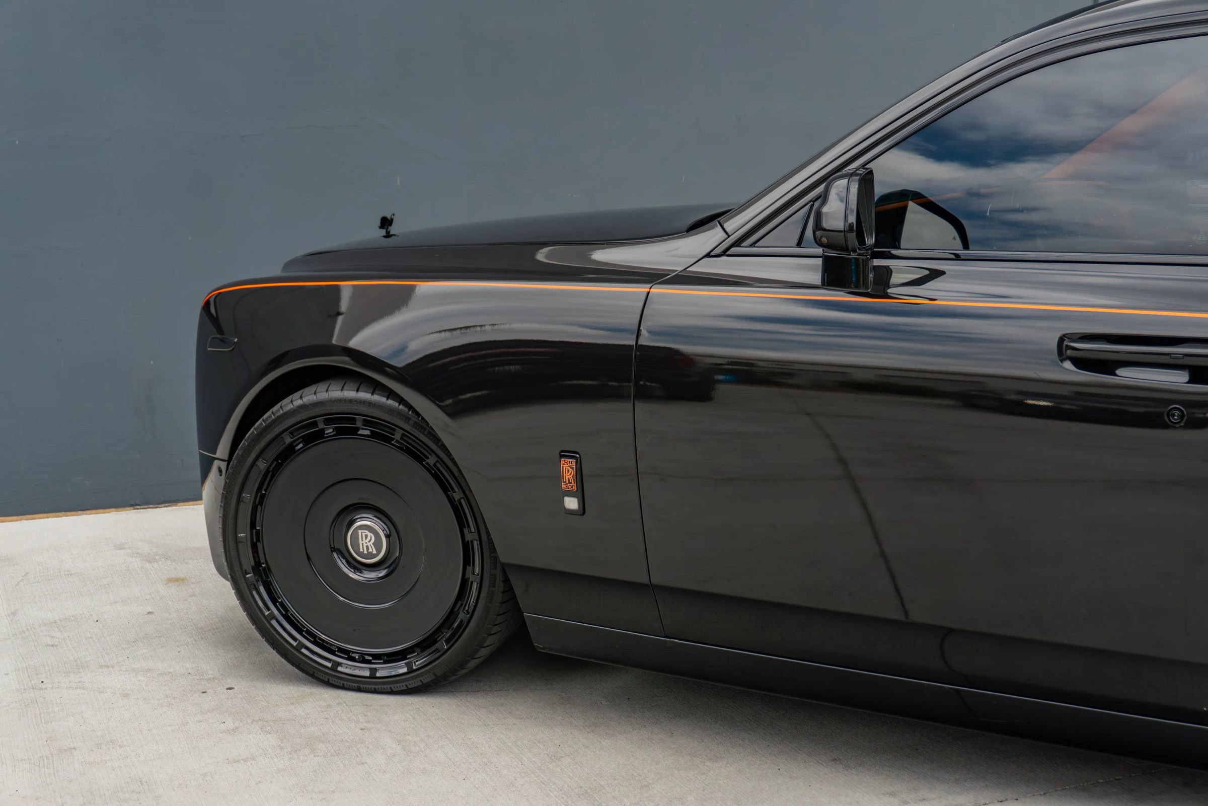 Used 2018 Rolls-Royce Phantom Sedan RWD image 45