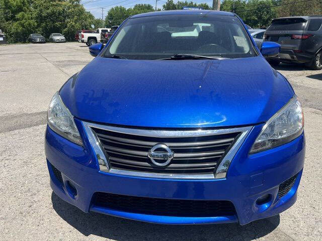 Used 2014 Nissan Sentra SR w/ Premium Package FWD image 2