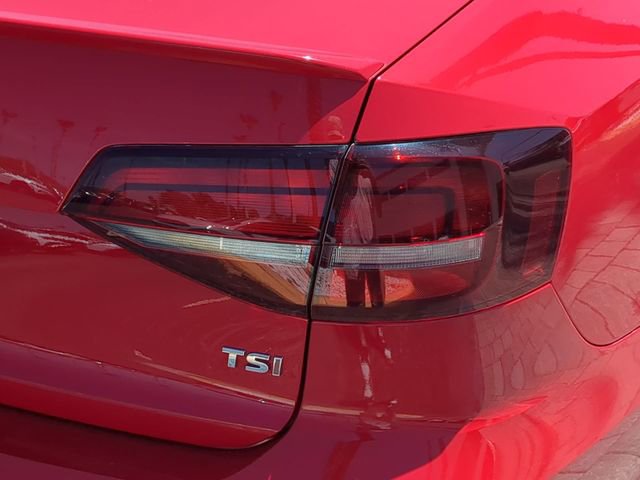 Used 2016 Volkswagen Jetta Sport FWD image 7