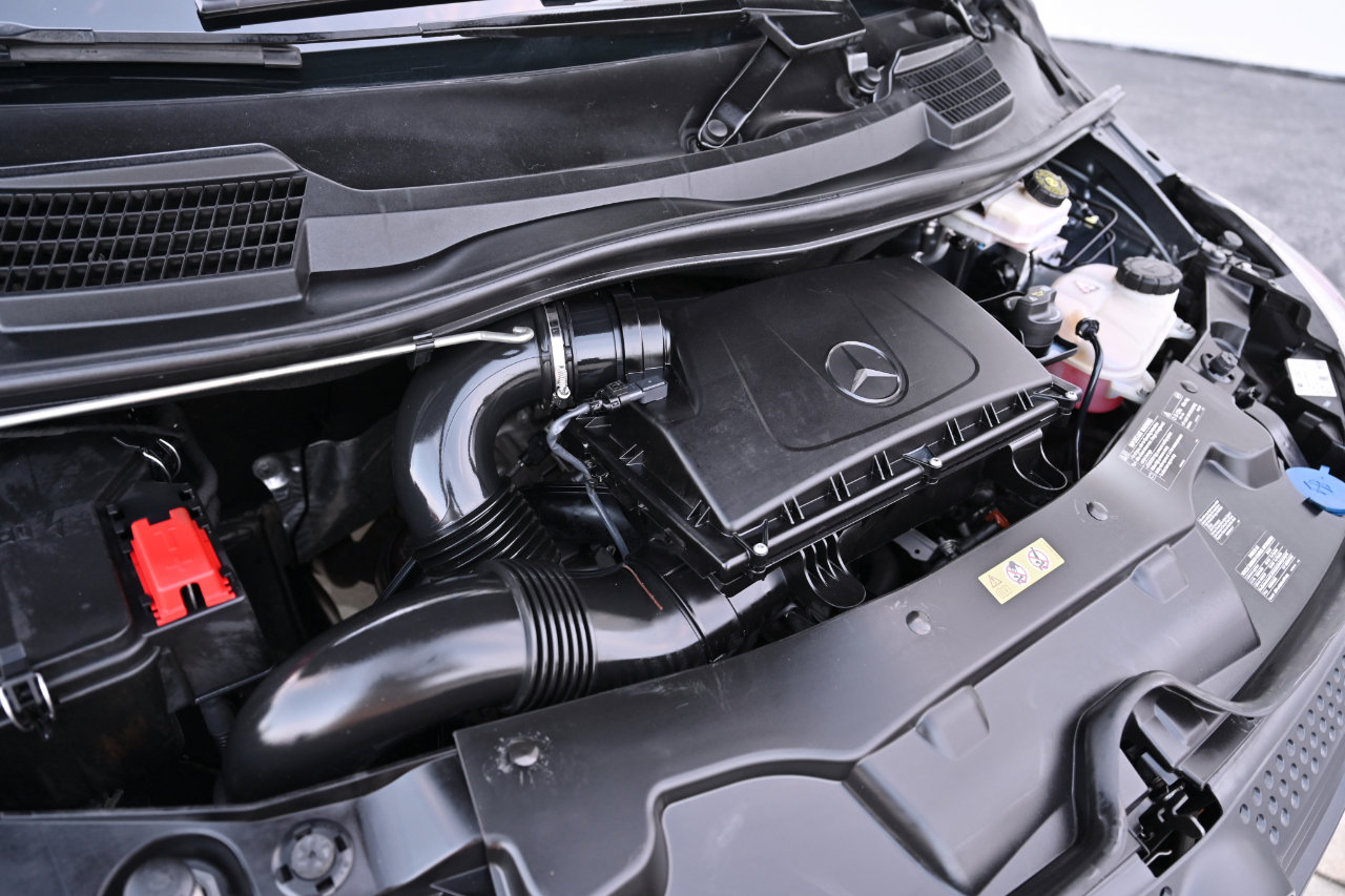 Used 2016 Mercedes-Benz Metris Passenger image 35