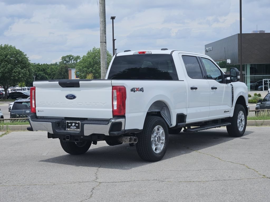 Used 2025 Ford F250 XLT AWD/4WD image 4