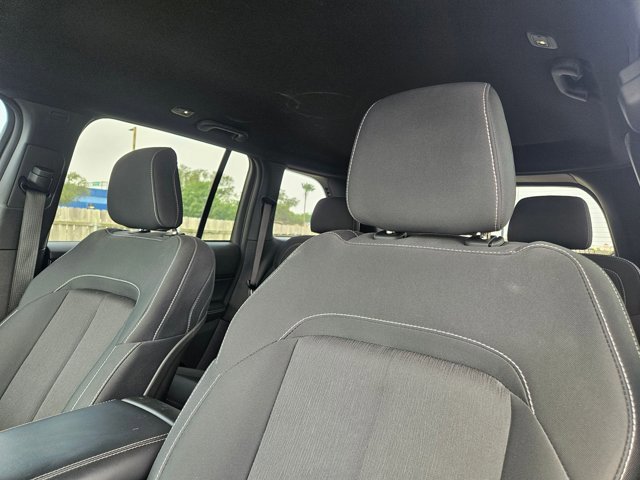 Used 2024 Jeep Grand Cherokee Laredo RWD image 13