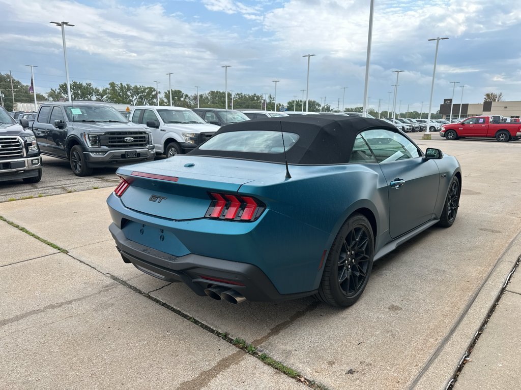 New 2026 Ford Mustang GT Premium w/ GT Performance Package RWD image 10