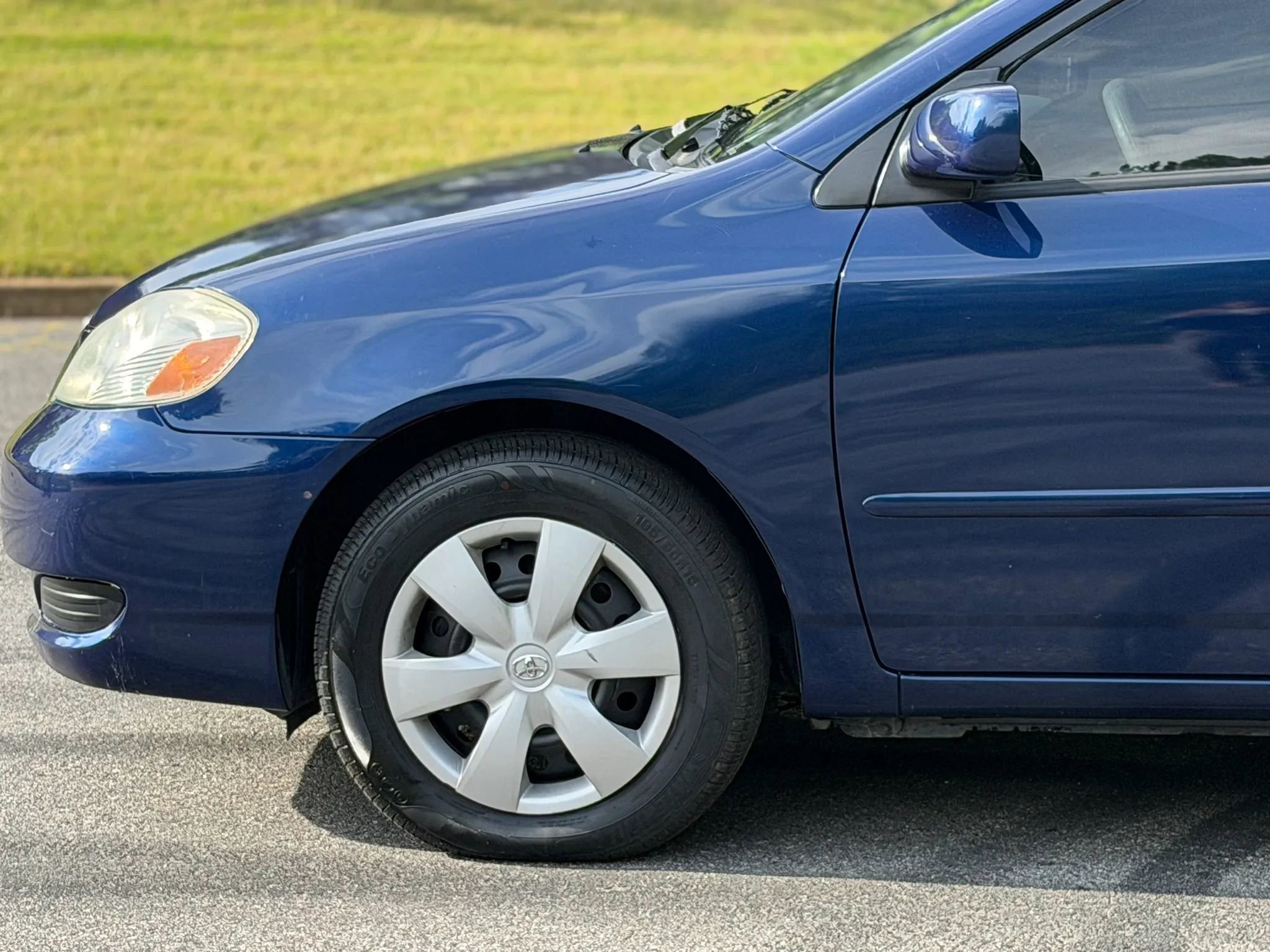 Used 2006 Toyota Corolla S FWD image 9