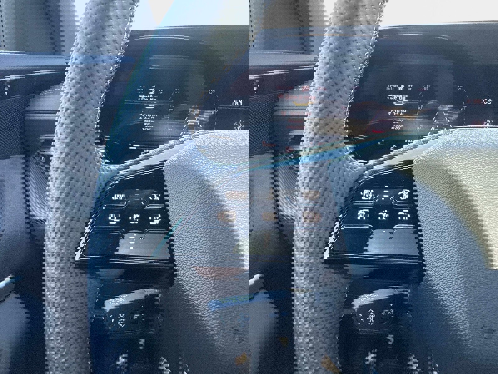 New 2025 Audi SQ5 Premium Plus image 30