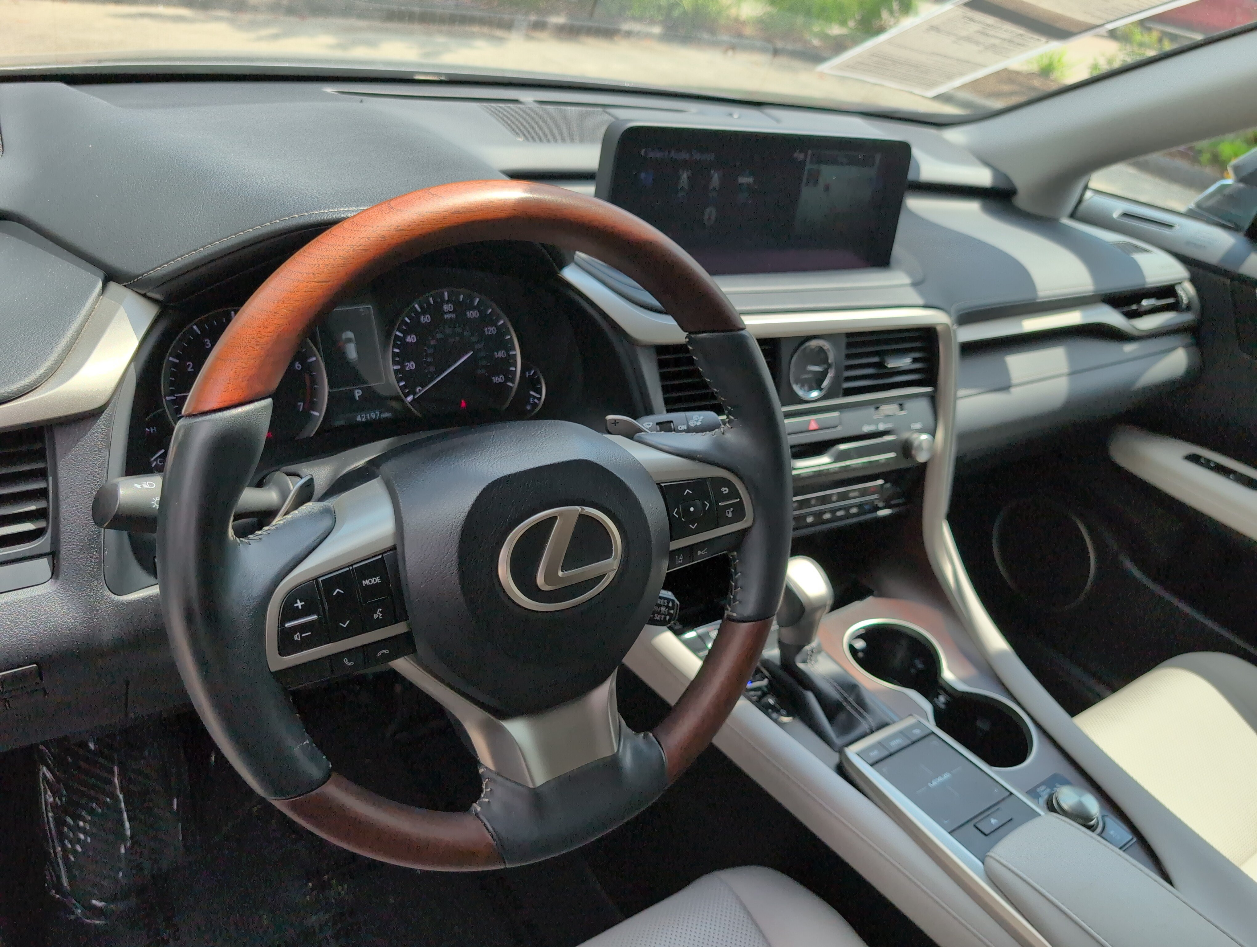 Certified 2022 Lexus RX 350 FWD w/ Premium Package image 6