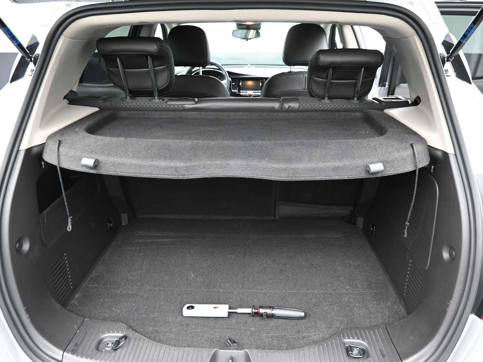 Used 2022 Buick Encore Preferred w/ Safety Package AWD/4WD image 30