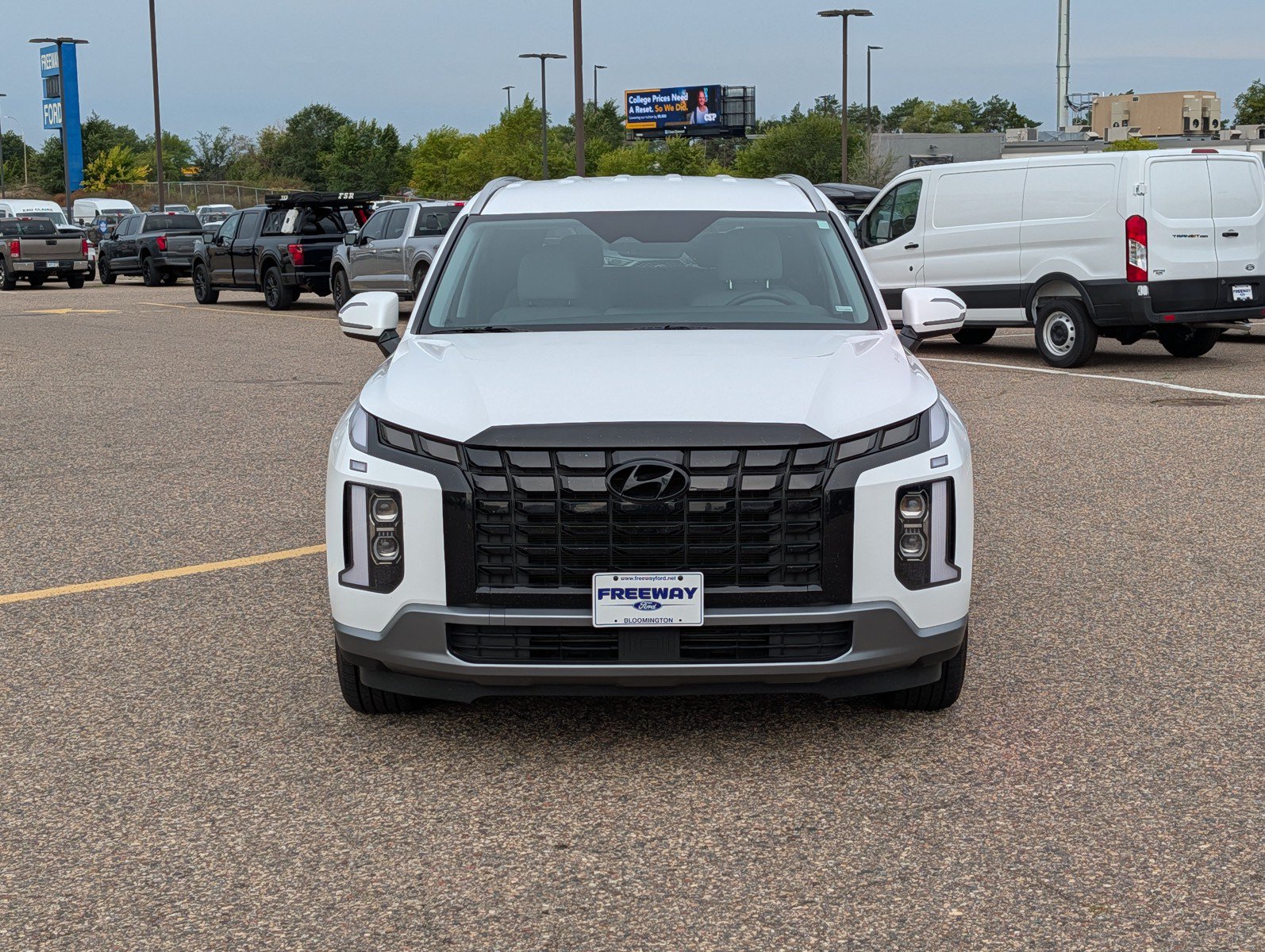 Used 2025 Hyundai Palisade SEL AWD/4WD image 8