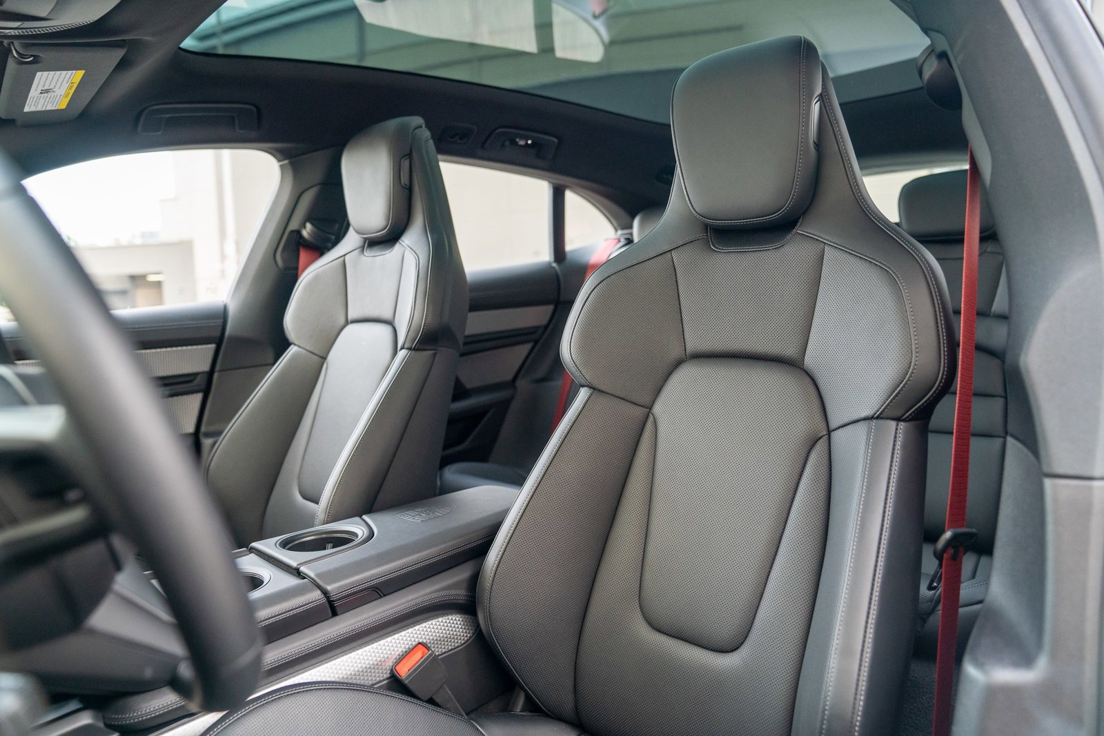 Used 2025 Porsche Taycan 4S image 5