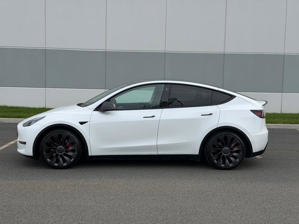 Used 2022 Tesla Model Y Performance AWD/4WD image 10