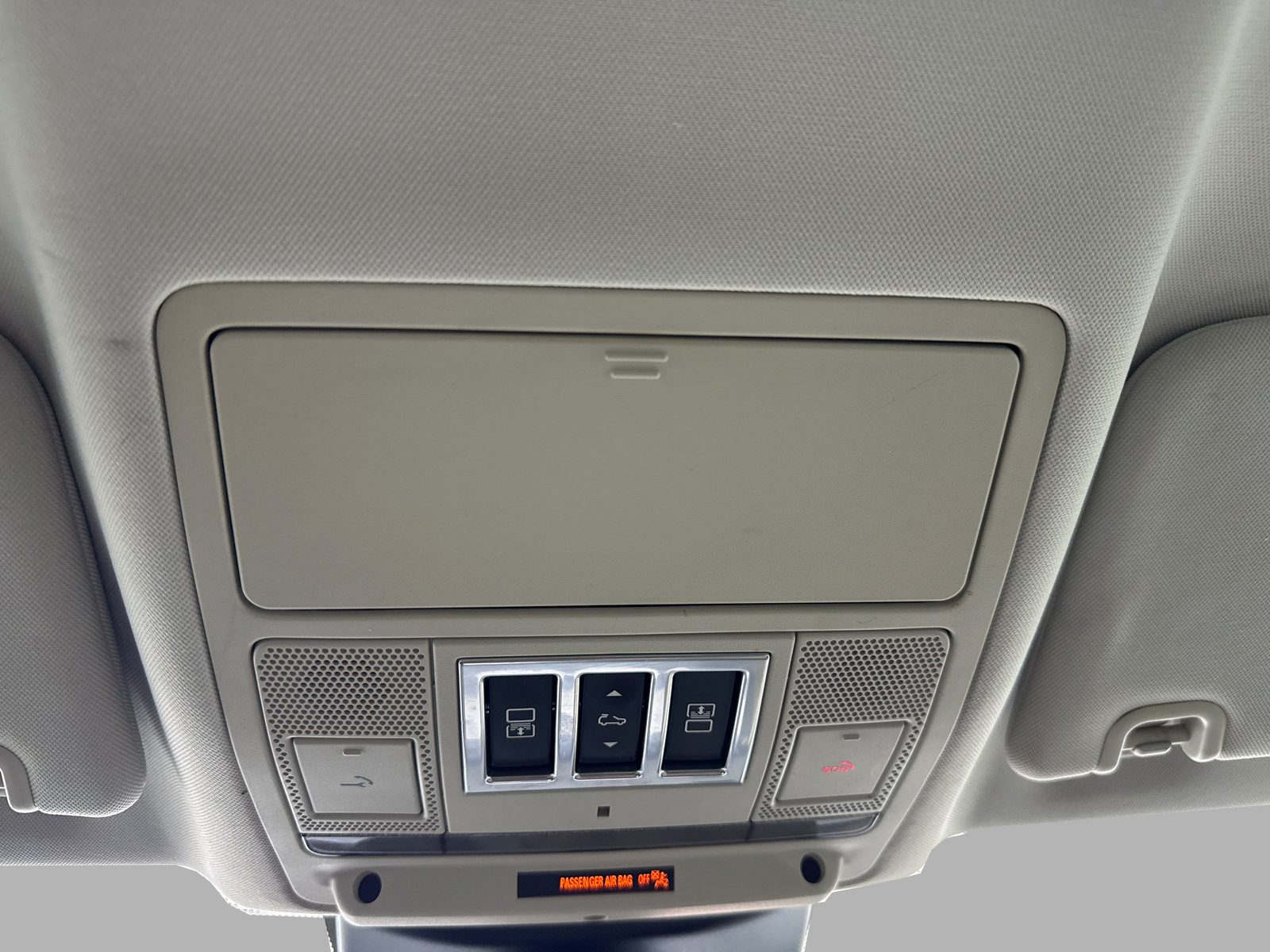 Used 2019 Land Rover Discovery SE AWD/4WD image 34