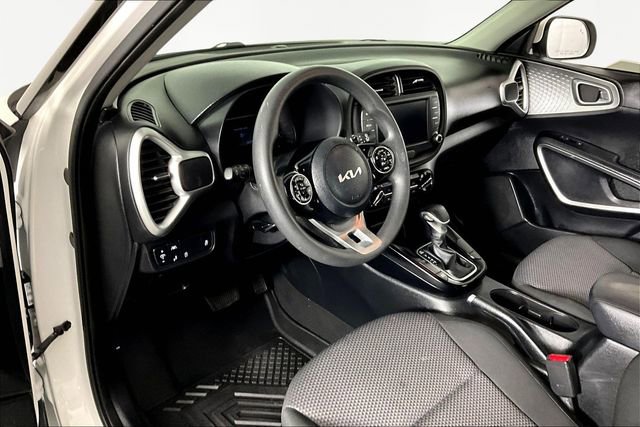 Used 2022 Kia Soul LX w/ Technology Package image 16