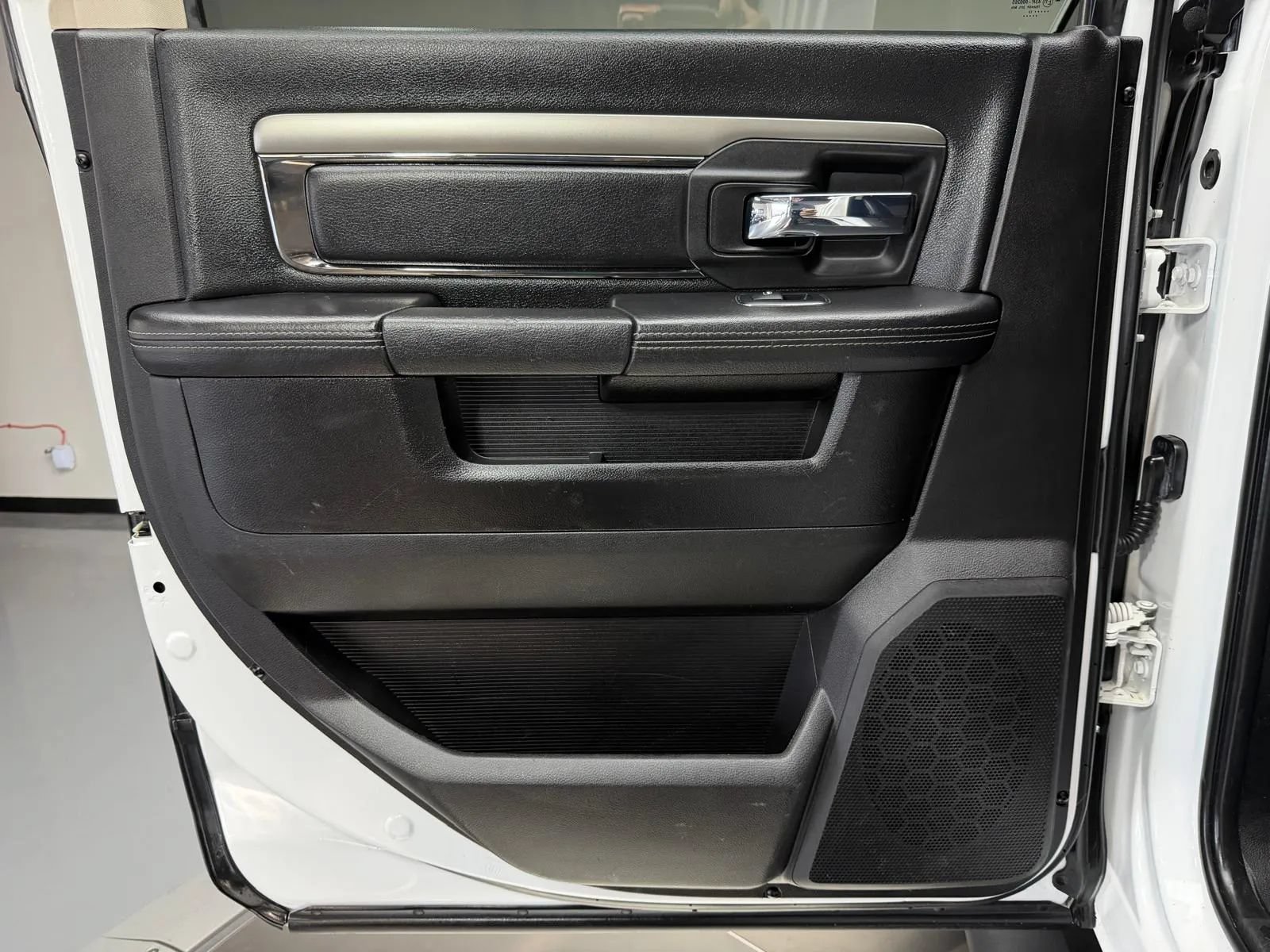 Used 2018 RAM 2500 Big Horn w/ Sport Appearance Group AWD/4WD image 16