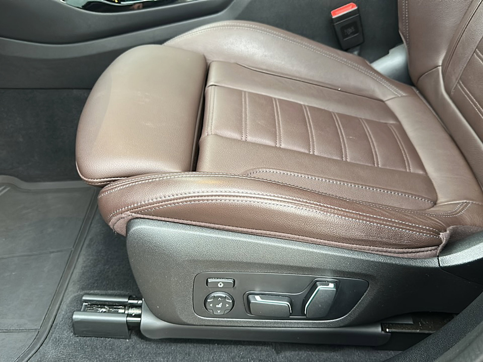 Certified 2024 BMW X3 sDrive30i w/ Premium Package image 15