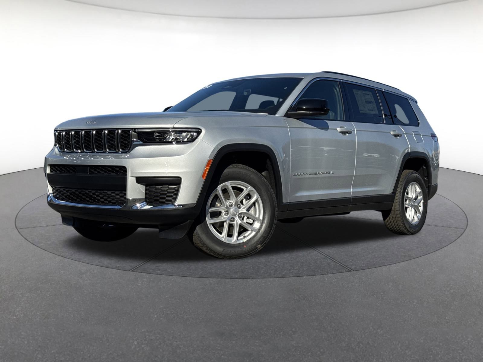 New 2025 Jeep Grand Cherokee L Laredo