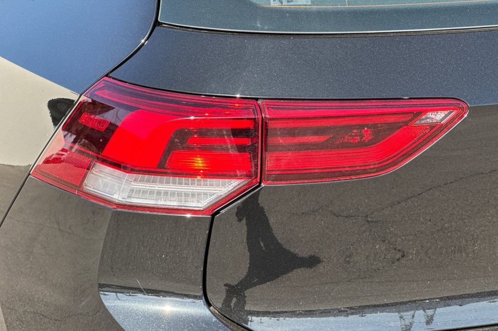 Used 2024 Volkswagen Golf R image 35