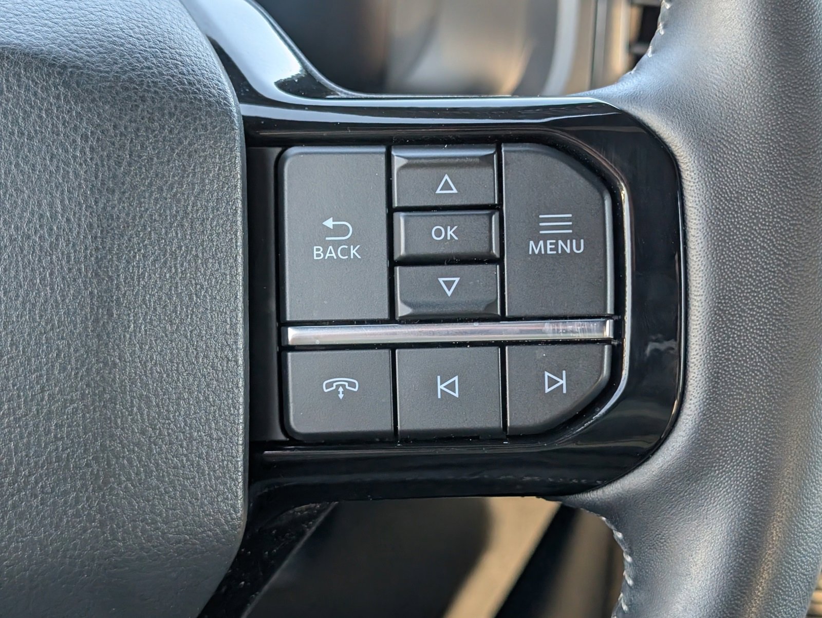 Used 2022 Ford F150 Lightning Platinum image 18