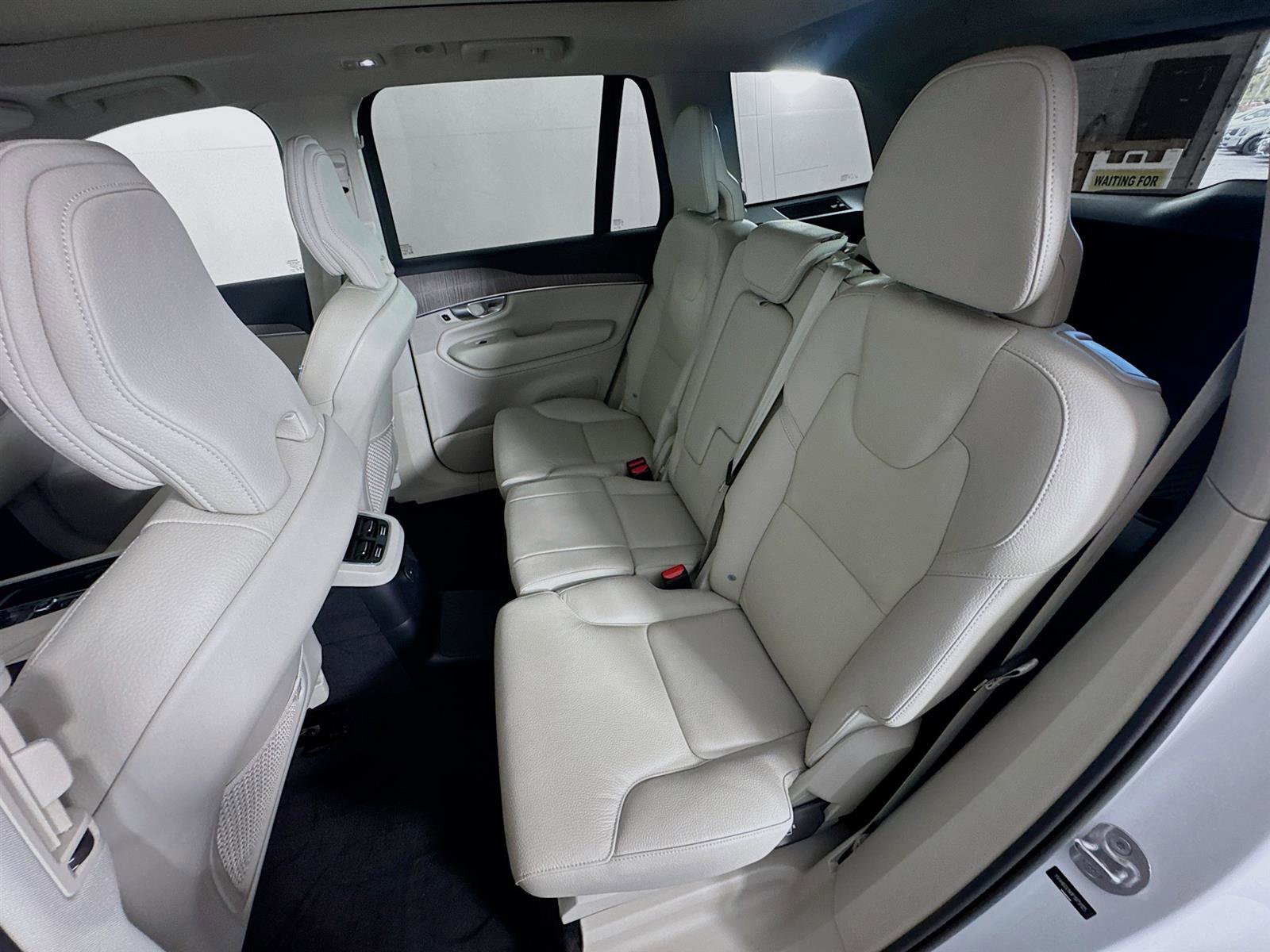 Used 2023 Volvo XC90 T8 Plus w/ Protection Package Premier image 25
