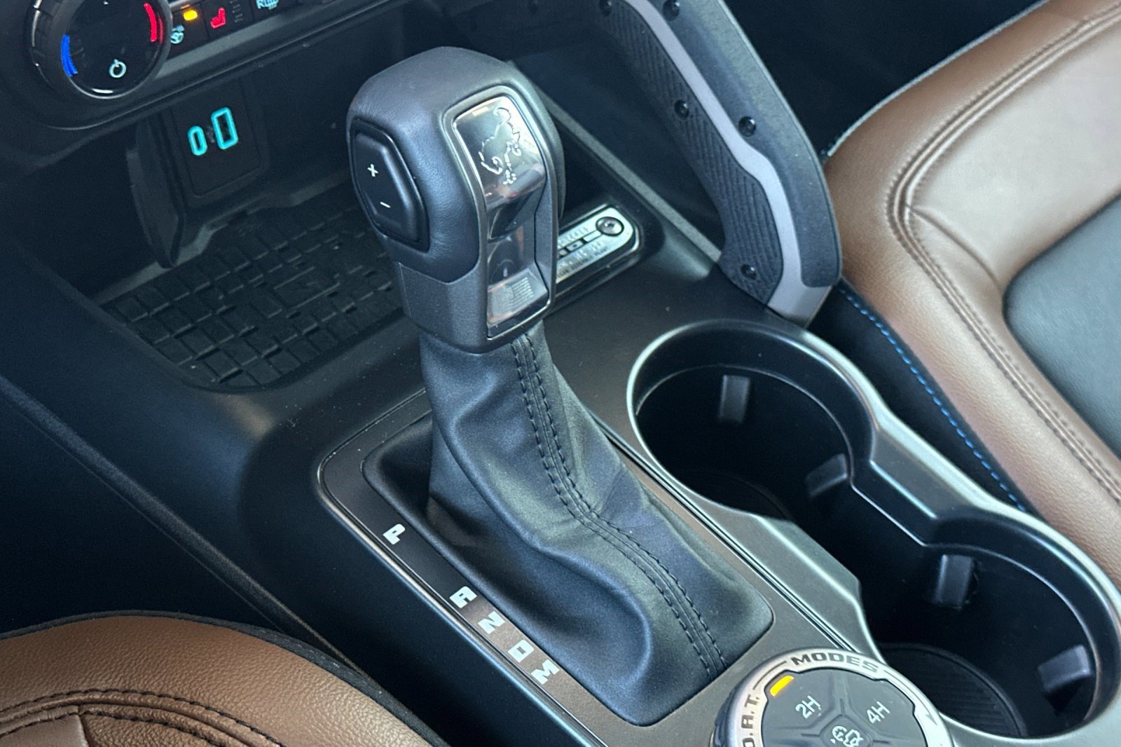 Used 2024 Ford Bronco Outer Banks AWD/4WD image 17