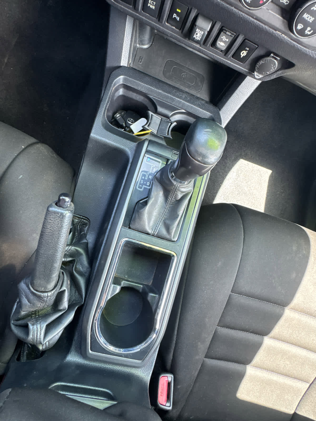 Used 2019 Toyota Tacoma TRD Off-Road AWD/4WD image 23
