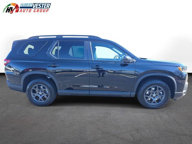 New 2026 Honda Pilot TrailSport image 5