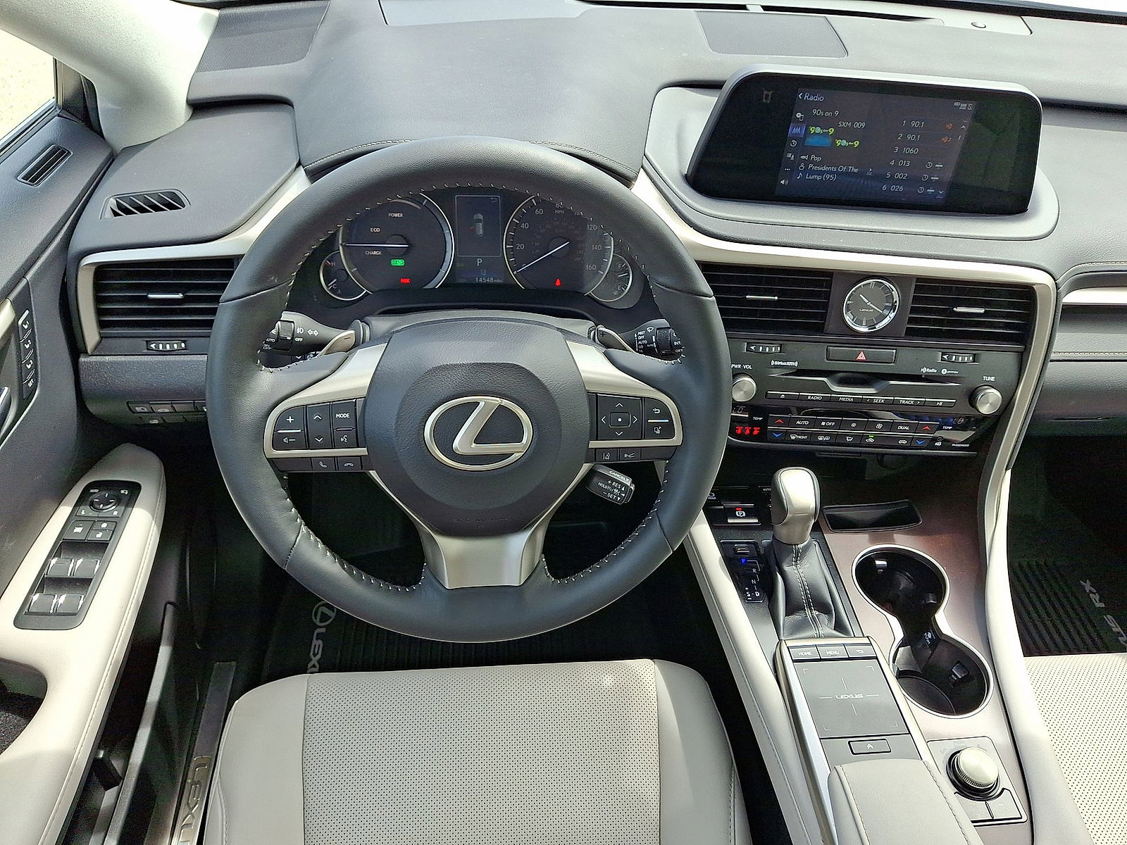 Used 2022 Lexus RX 450h AWD w/ Premium Package image 21