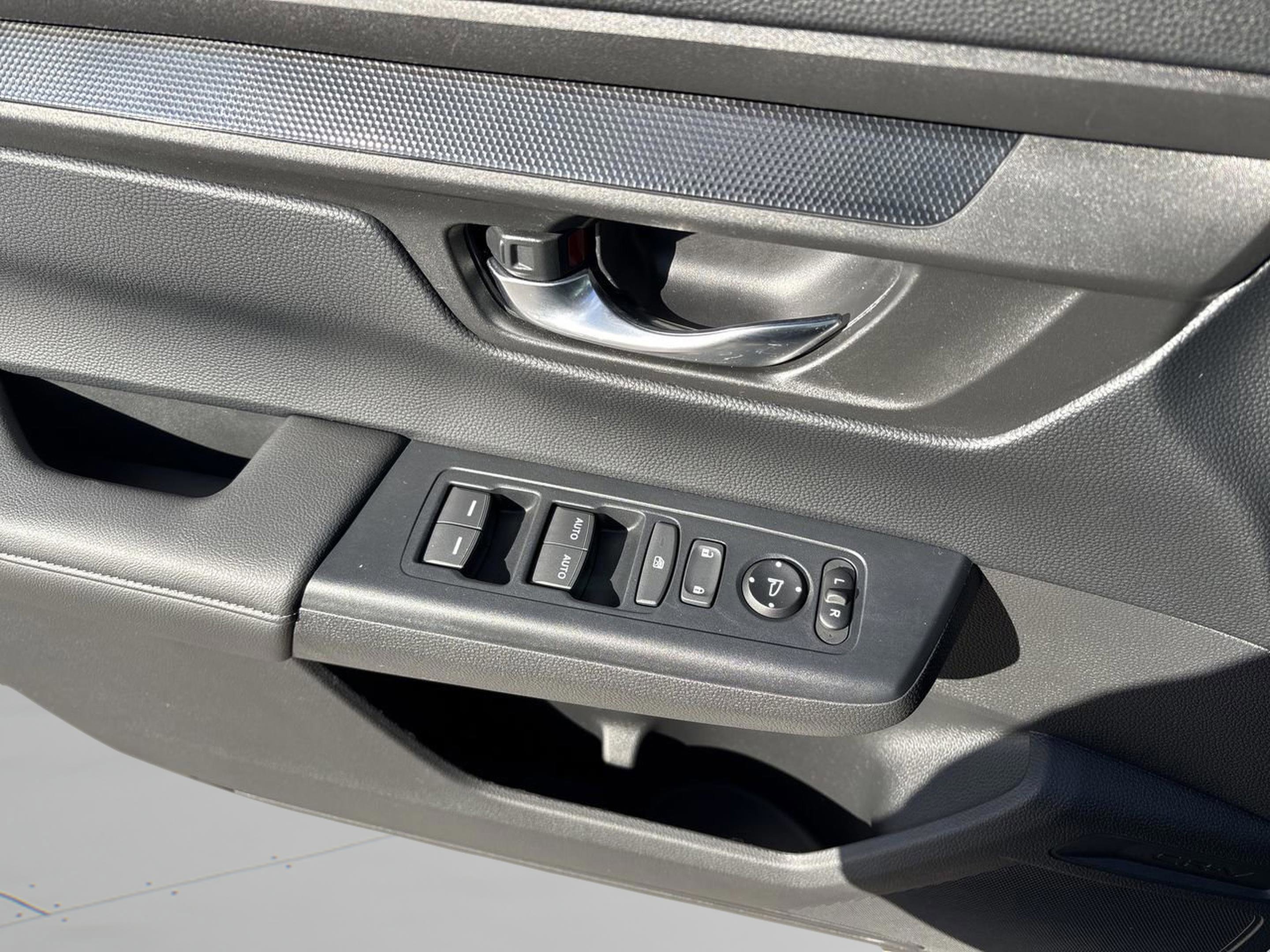 Used 2024 Honda CR-V EX image 18