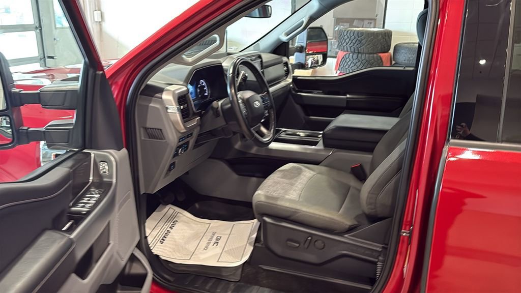 Used 2022 Ford F150 XLT w/ Equipment Group 302A High image 21