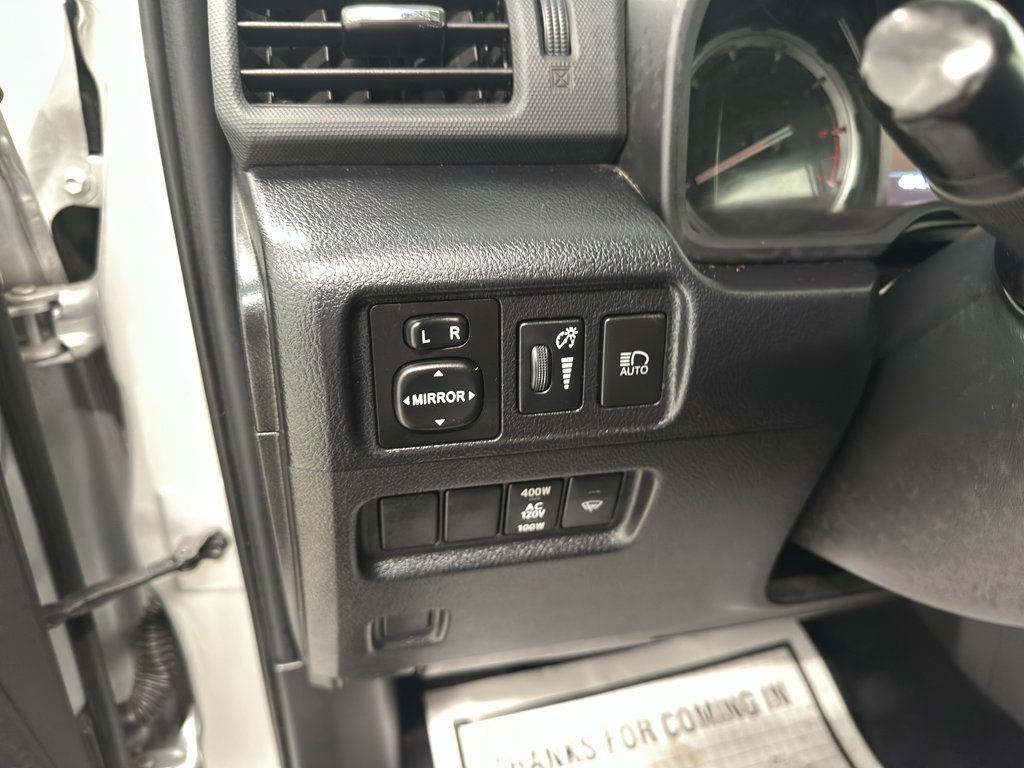 Used 2024 Toyota 4Runner TRD Off-Road Premium image 18