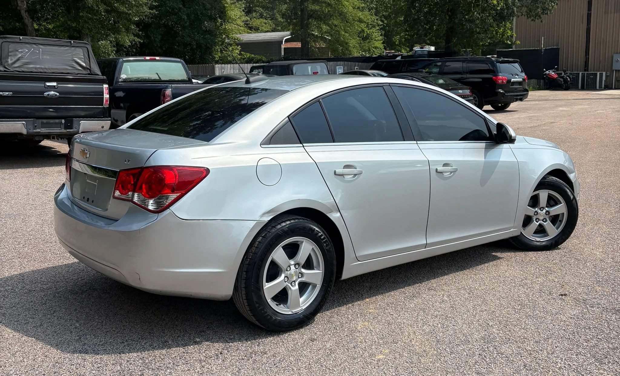 Used 2016 Chevrolet Cruze LT FWD image 6